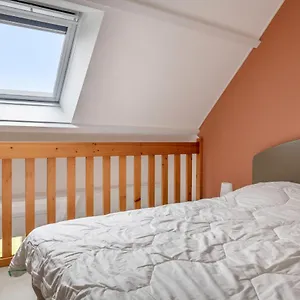  Appartement Accueillant Pour 4 Personnes, A Quelques Metres De La France